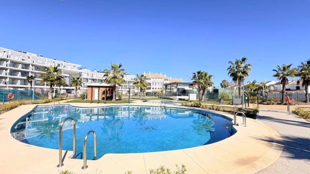 Apartamento de 2 habitaciones en La Duquesa / Puerto de la Duquesa, Manilva en venta - 349.950 € (Ref: 9627284)
