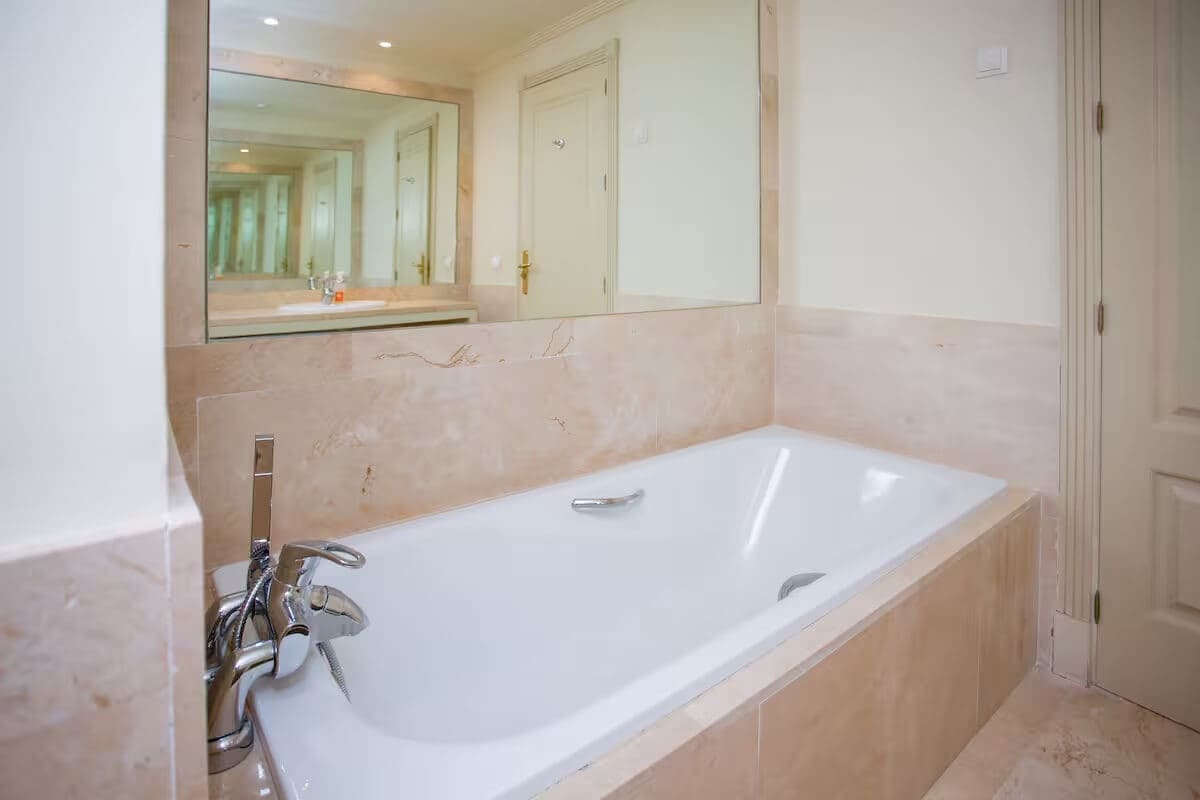 4 camera da letto Villa in vendita in Manilva con piscina garage - 1.499.000 € (Rif: 9643803)