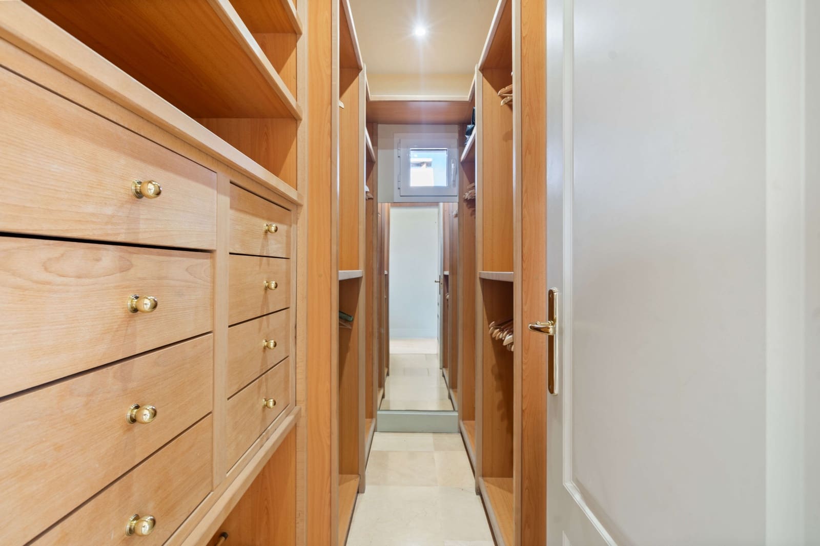 4 slaapkamer Villa te koop in Manilva met zwembad garage - € 1.499.000 (Ref: 9643803)