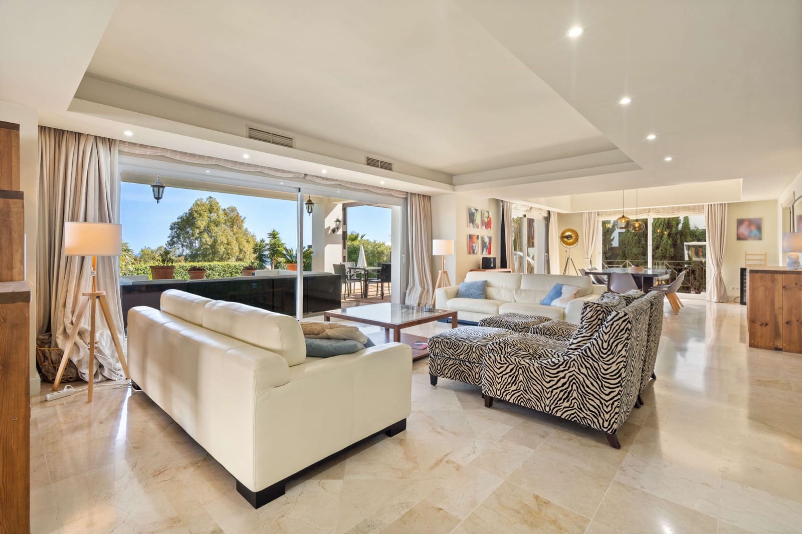 4 slaapkamer Villa te koop in Manilva met zwembad garage - € 1.499.000 (Ref: 9643803)