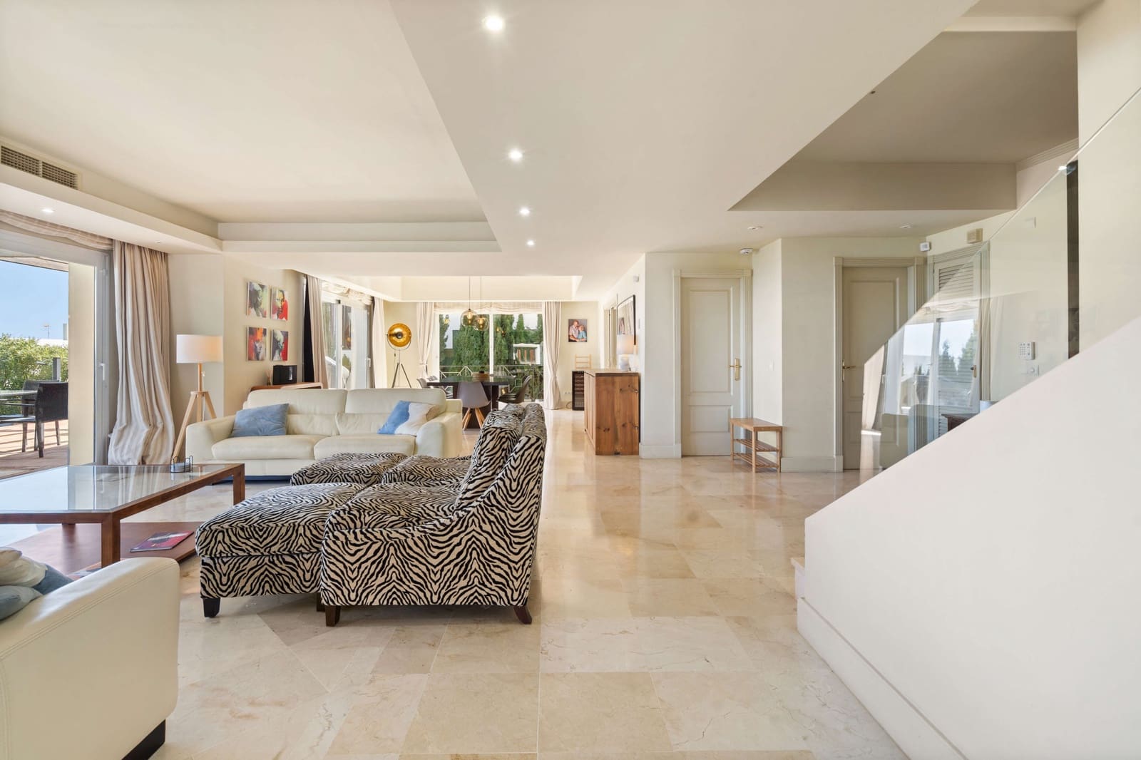 4 slaapkamer Villa te koop in Manilva met zwembad garage - € 1.499.000 (Ref: 9643803)