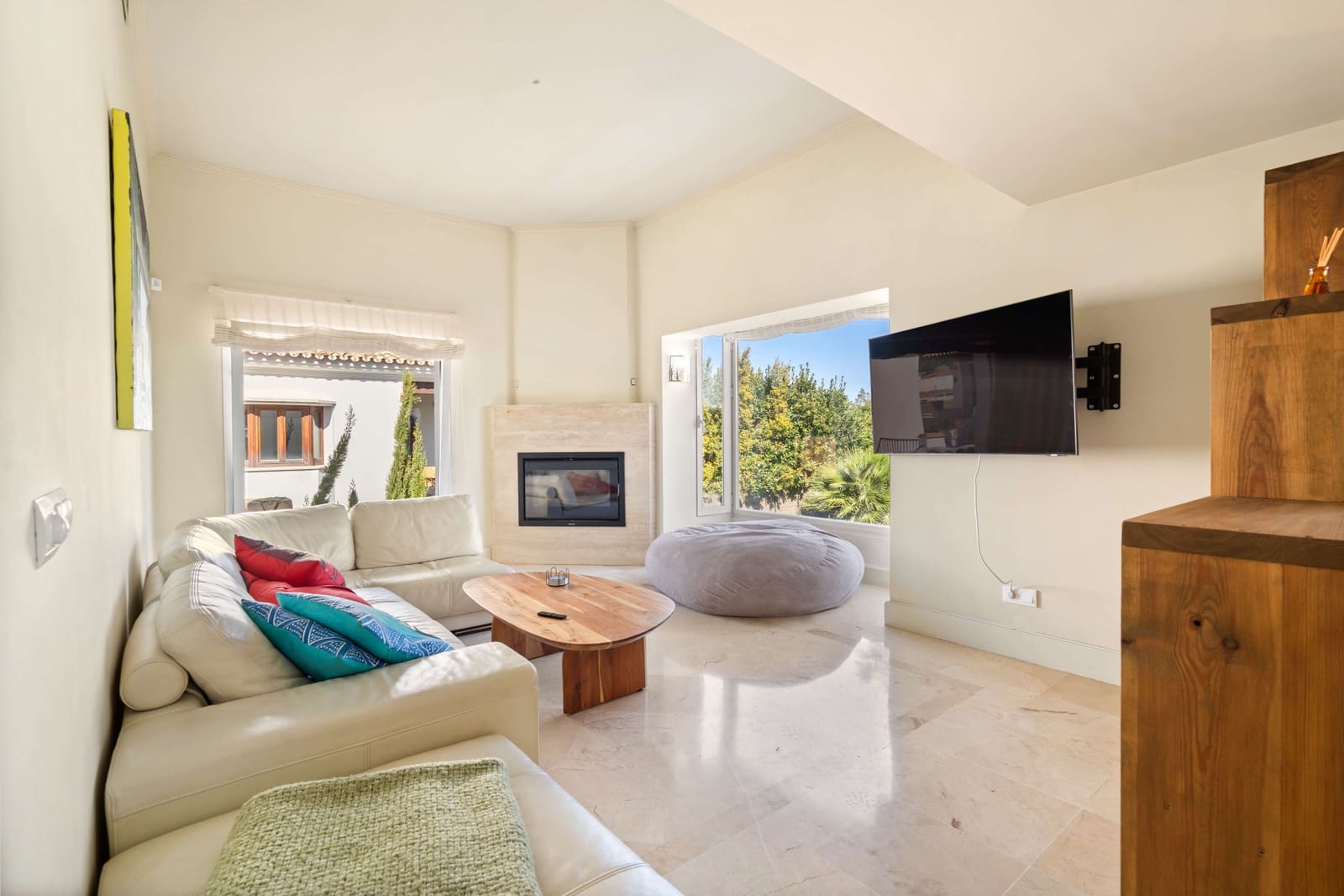 4 soveværelse Villa til salg i Manilva med swimmingpool garage - € 1.499.000 (Ref: 9643803)