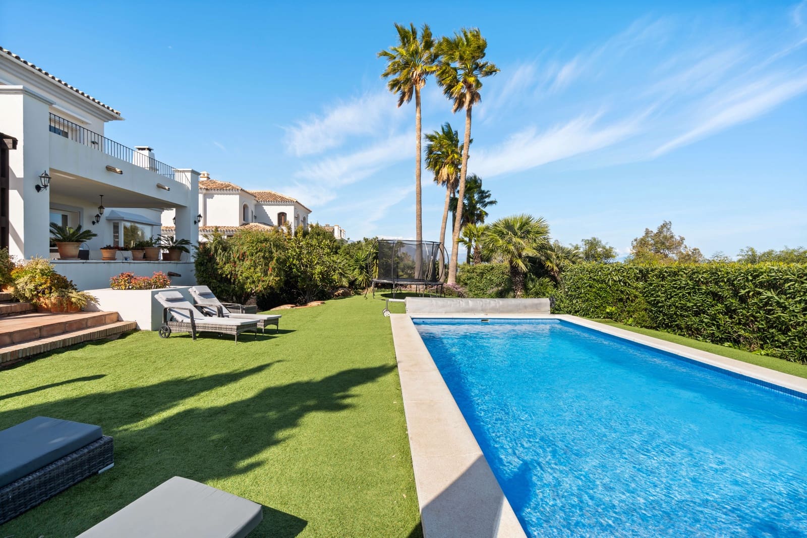 4 soveværelse Villa til salg i Manilva med swimmingpool garage - € 1.499.000 (Ref: 9643803)