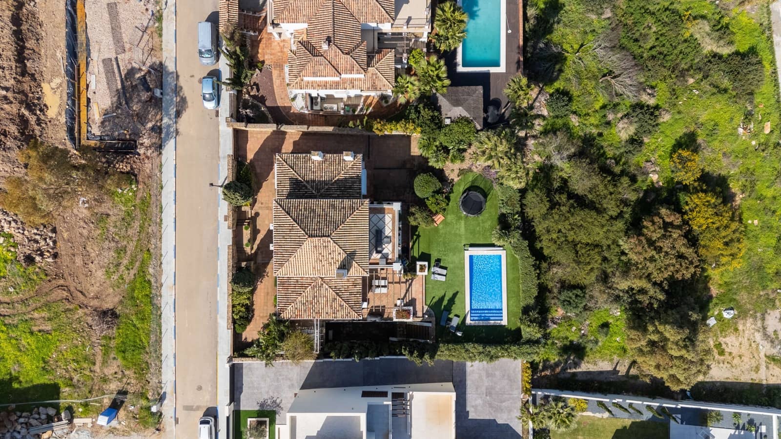 4 soveværelse Villa til salg i Manilva med swimmingpool garage - € 1.499.000 (Ref: 9643803)
