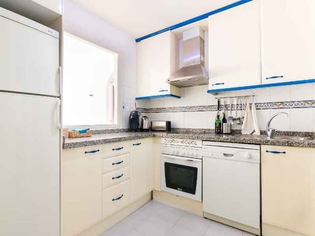 2 soveværelse Lejlighed til salg i Manilva med swimmingpool garage - € 240.000 (Ref: 9665995)