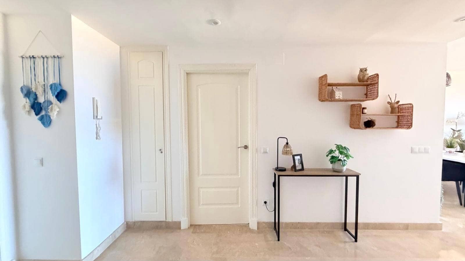 2 bedroom Apartment for sale in Manilva with garage - € 280,000 (Ref: 9700484)