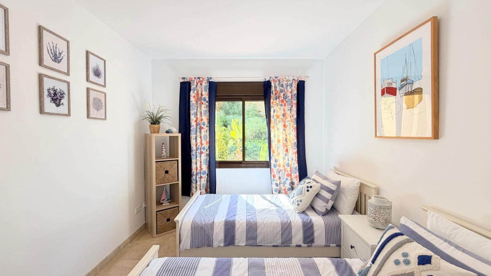 2 bedroom Apartment for sale in Manilva with garage - € 280,000 (Ref: 9700484)