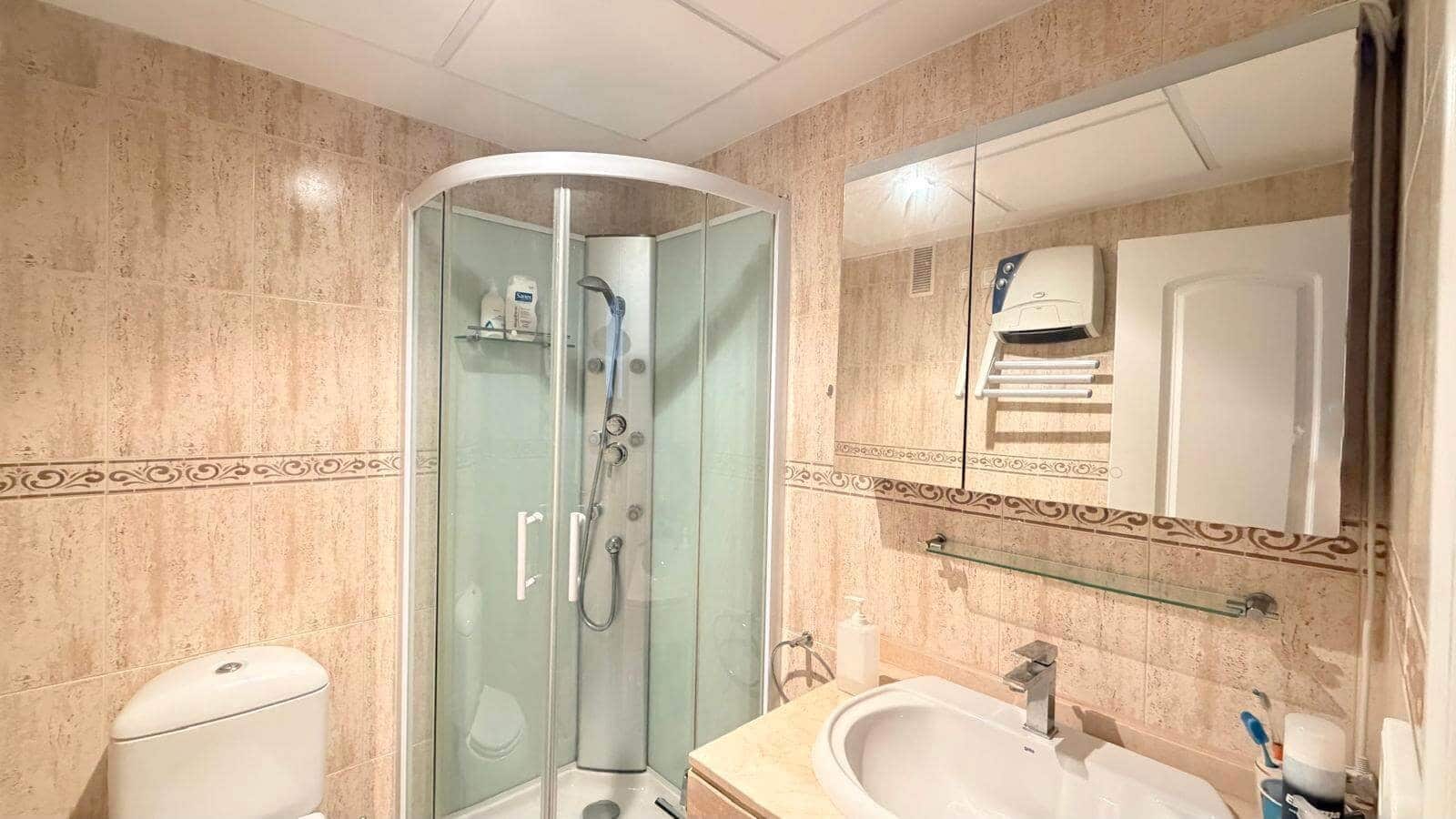 2 soverom Leilighet til salgs i Manilva med svømmebasseng garasje - € 330 000 (Ref: 9714566)