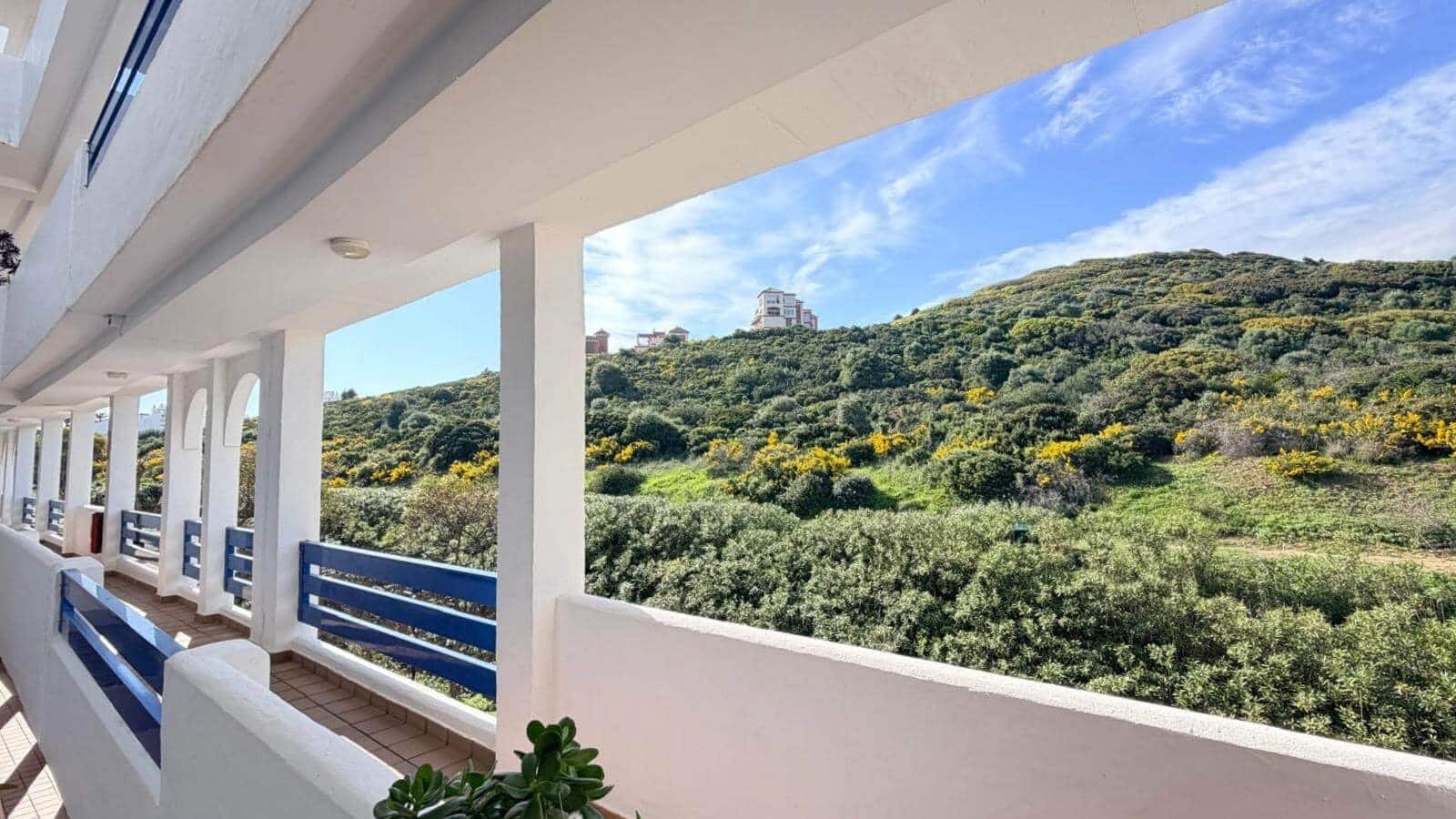 2 soverom Leilighet til salgs i Manilva med svømmebasseng garasje - € 330 000 (Ref: 9714566)