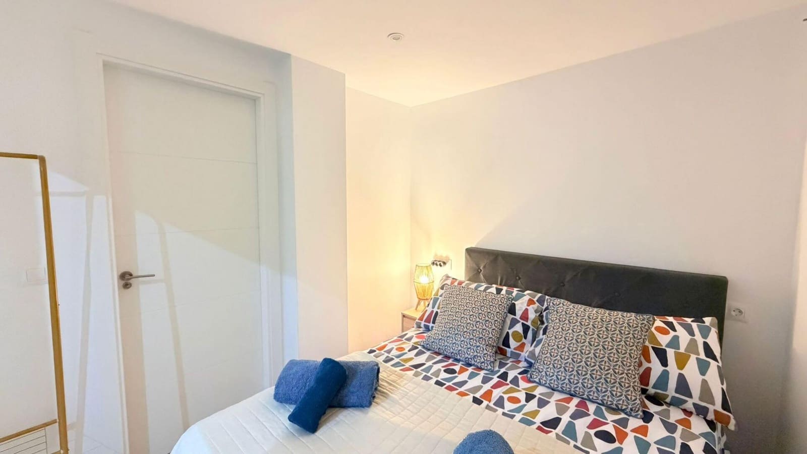 2 bedroom Apartment for sale in La Duquesa / Puerto de la Duquesa - € 265,000 (Ref: 9731707)