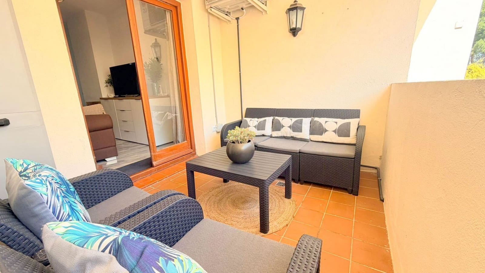 2 bedroom Apartment for sale in La Duquesa / Puerto de la Duquesa - € 265,000 (Ref: 9731707)