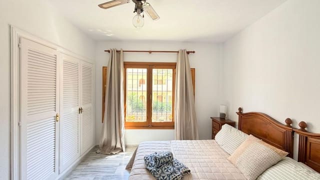 2 slaapkamer Appartement te koop in La Duquesa / Puerto de la Duquesa, Manilva - € 265.000 (Ref: 9731707)