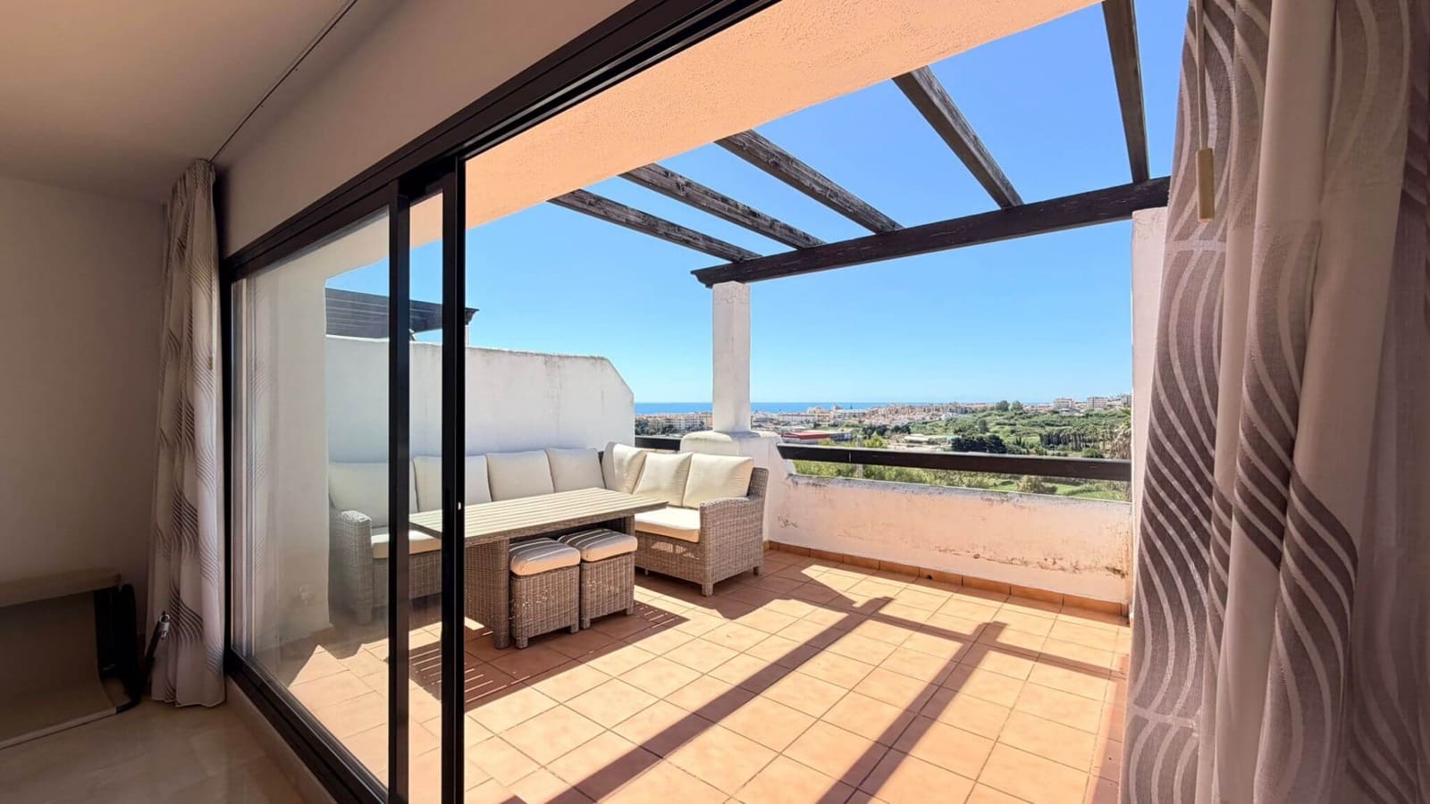 2 soveværelse Penthouse til salg i Casares med garage - € 499.000 (Ref: 9777699)