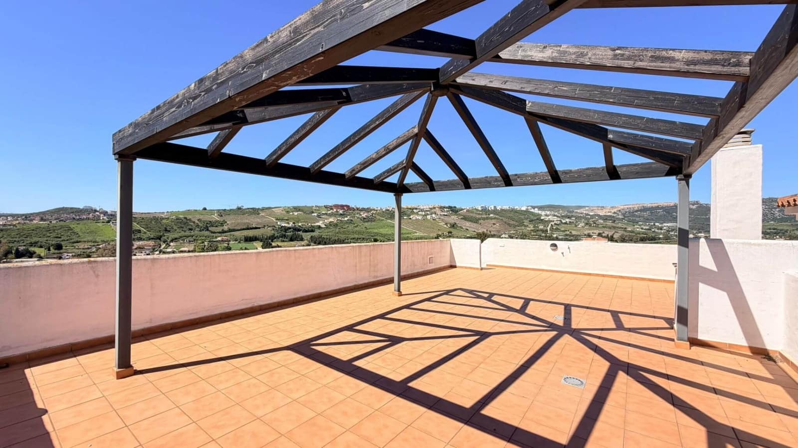 2 chambre Penthouse à vendre à Casares avec garage - 499 000 € (Ref: 9777699)