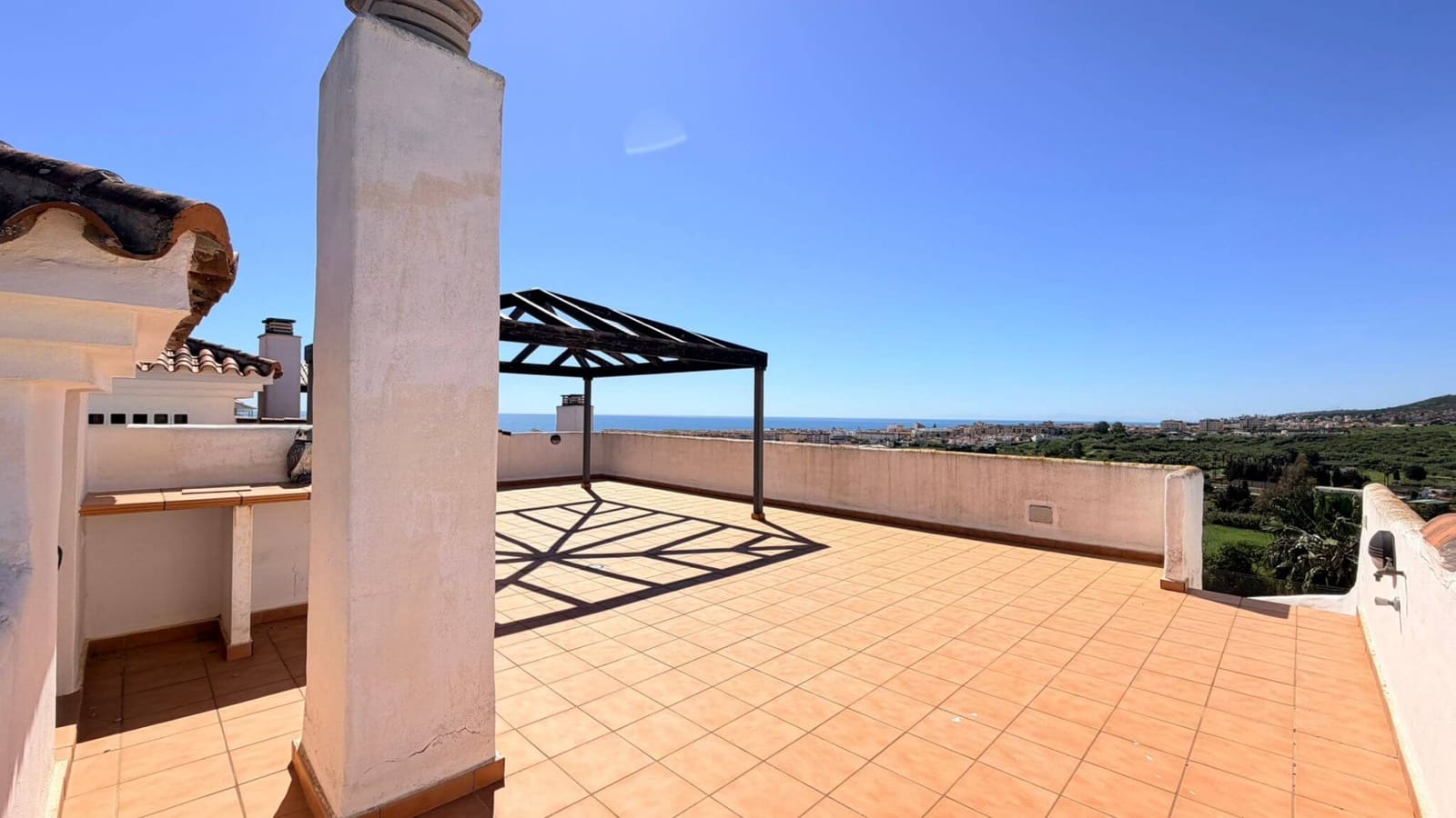 2 chambre Penthouse à vendre à Casares avec garage - 499 000 € (Ref: 9777699)