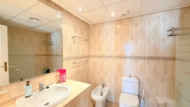 3 quarto Apartamento para venda em Manilva com piscina garagem - 450 000 € (Ref: 9794234)