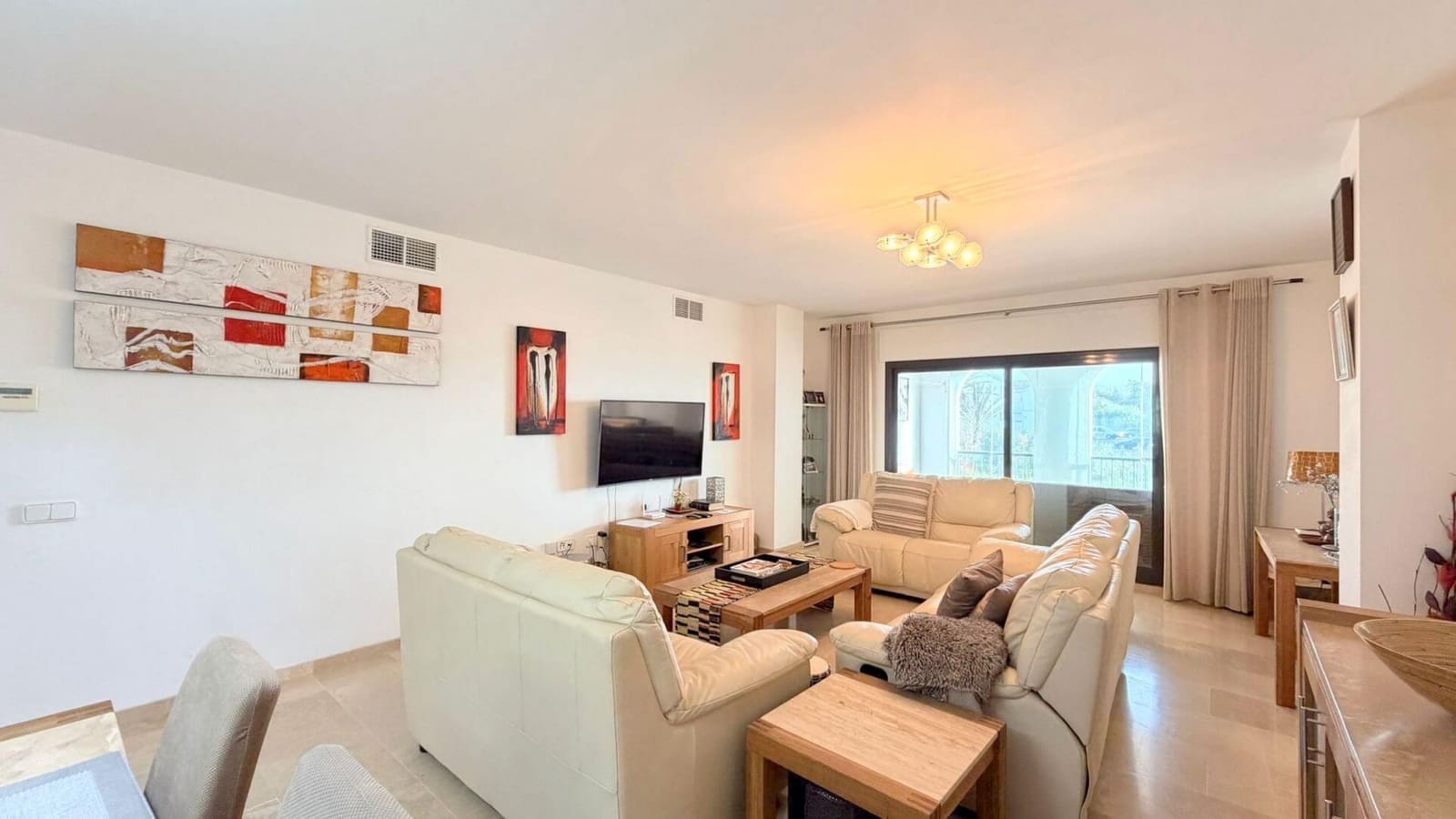 3 sypialnia Apartament na sprzedaż w Manilva z basenem garażem - 450 000 € (Ref: 9794234)