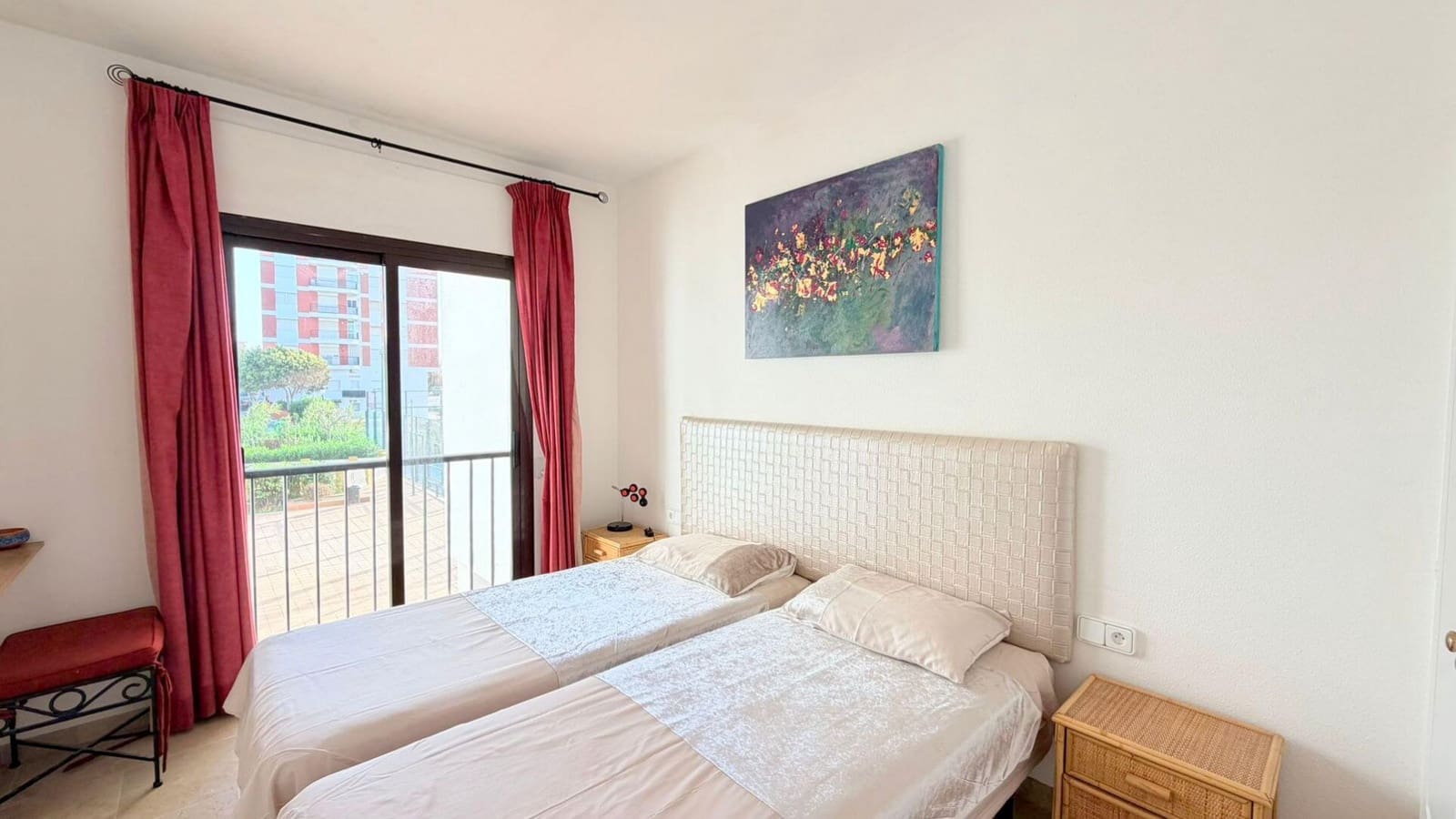 3 sypialnia Apartament na sprzedaż w Manilva z basenem garażem - 450 000 € (Ref: 9794234)