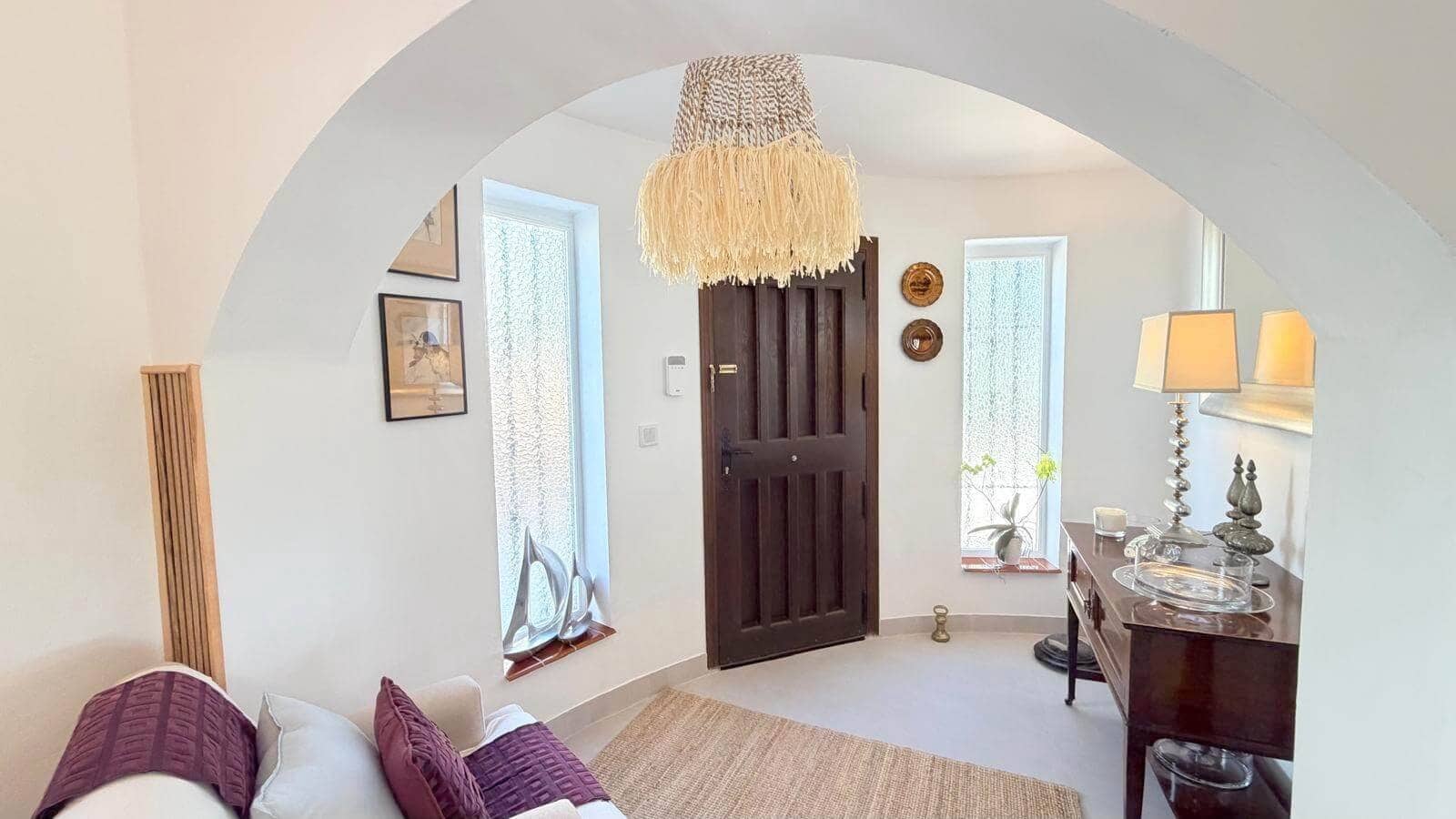 3 sovrum Villa till salu i Estepona med pool - 880 000 € (Ref: 9830764)