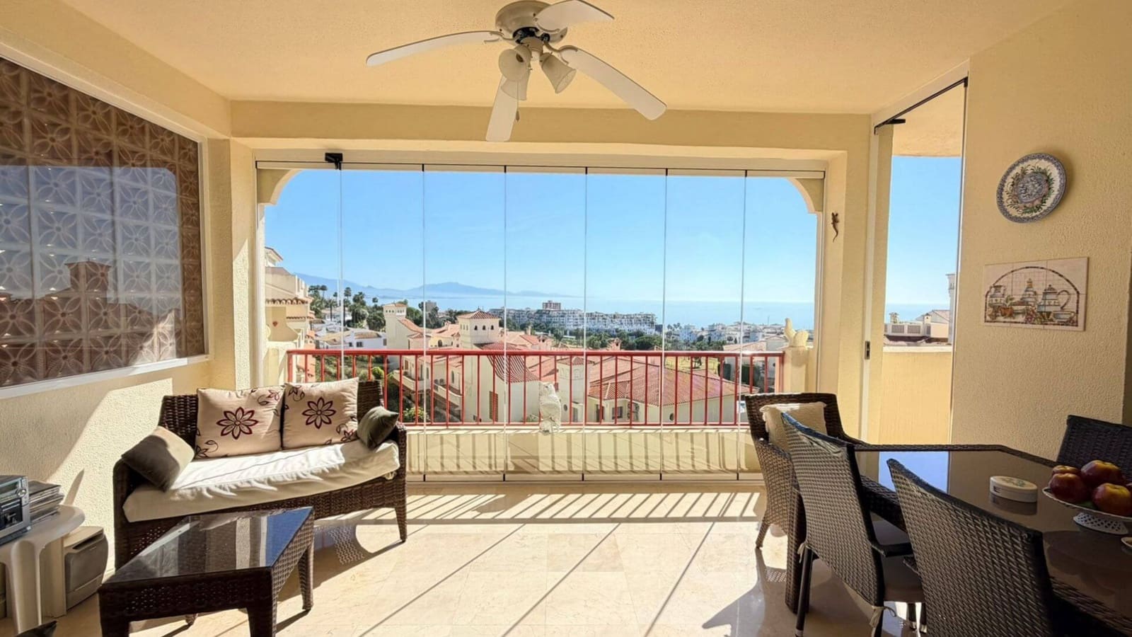 3 bedroom Apartment for sale in Manilva with pool garage - € 525,000 (Ref: 9851636)