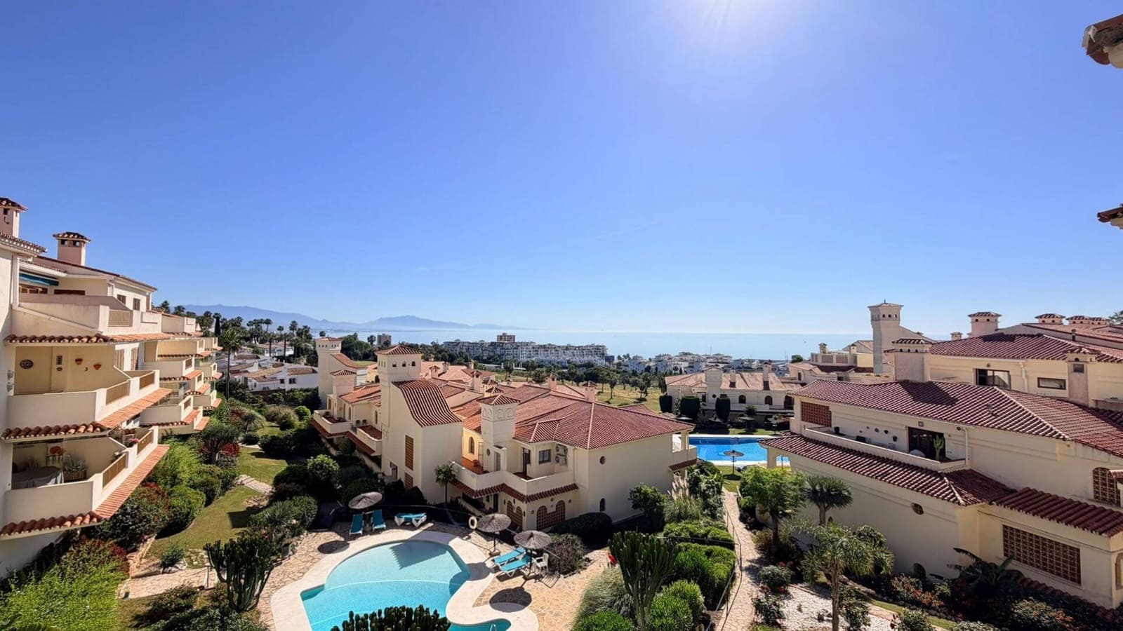 3 bedroom Apartment for sale in Manilva with pool garage - € 525,000 (Ref: 9851636)