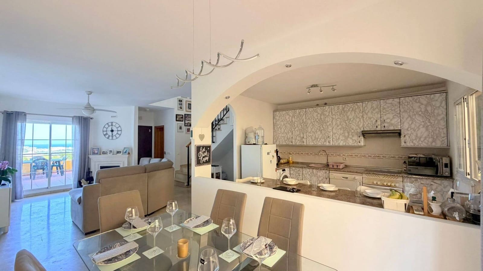 3 sovrum Hus till salu i Manilva med garage - 335 000 € (Ref: 9866643)