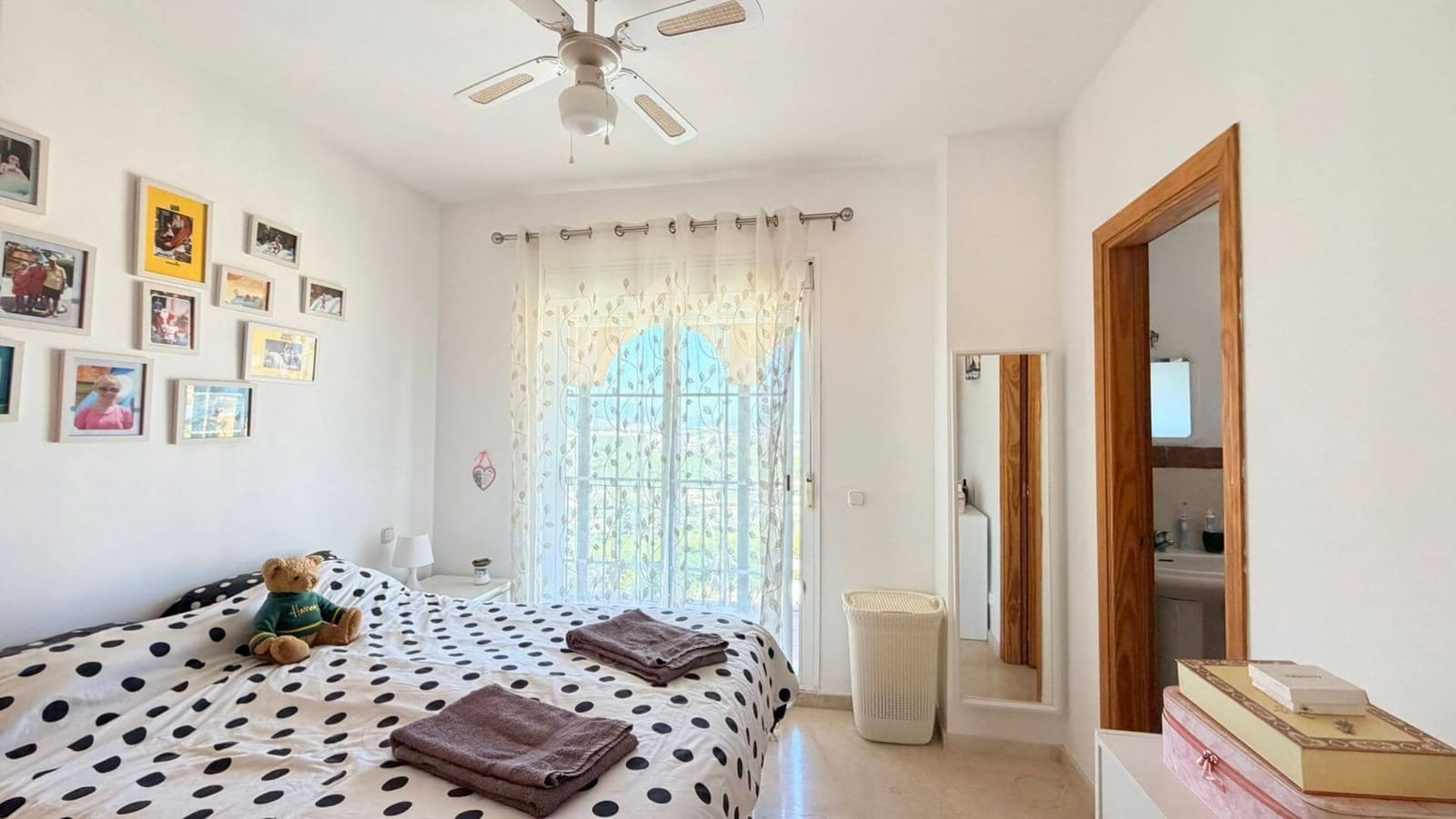 3 sovrum Hus till salu i Manilva med garage - 335 000 € (Ref: 9866643)