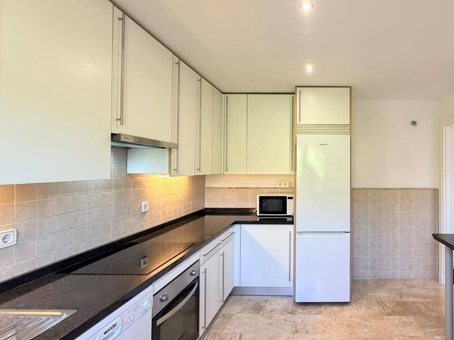 3 camera da letto Attico in vendita in Estepona con piscina garage - 424.990 € (Rif: 9933626)