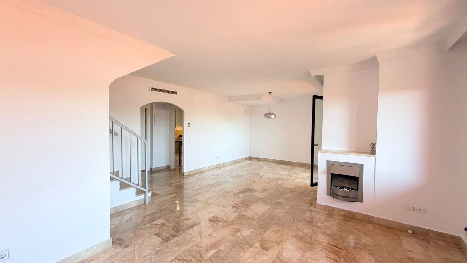 3 camera da letto Attico in vendita in Estepona con piscina garage - 424.990 € (Rif: 9933626)