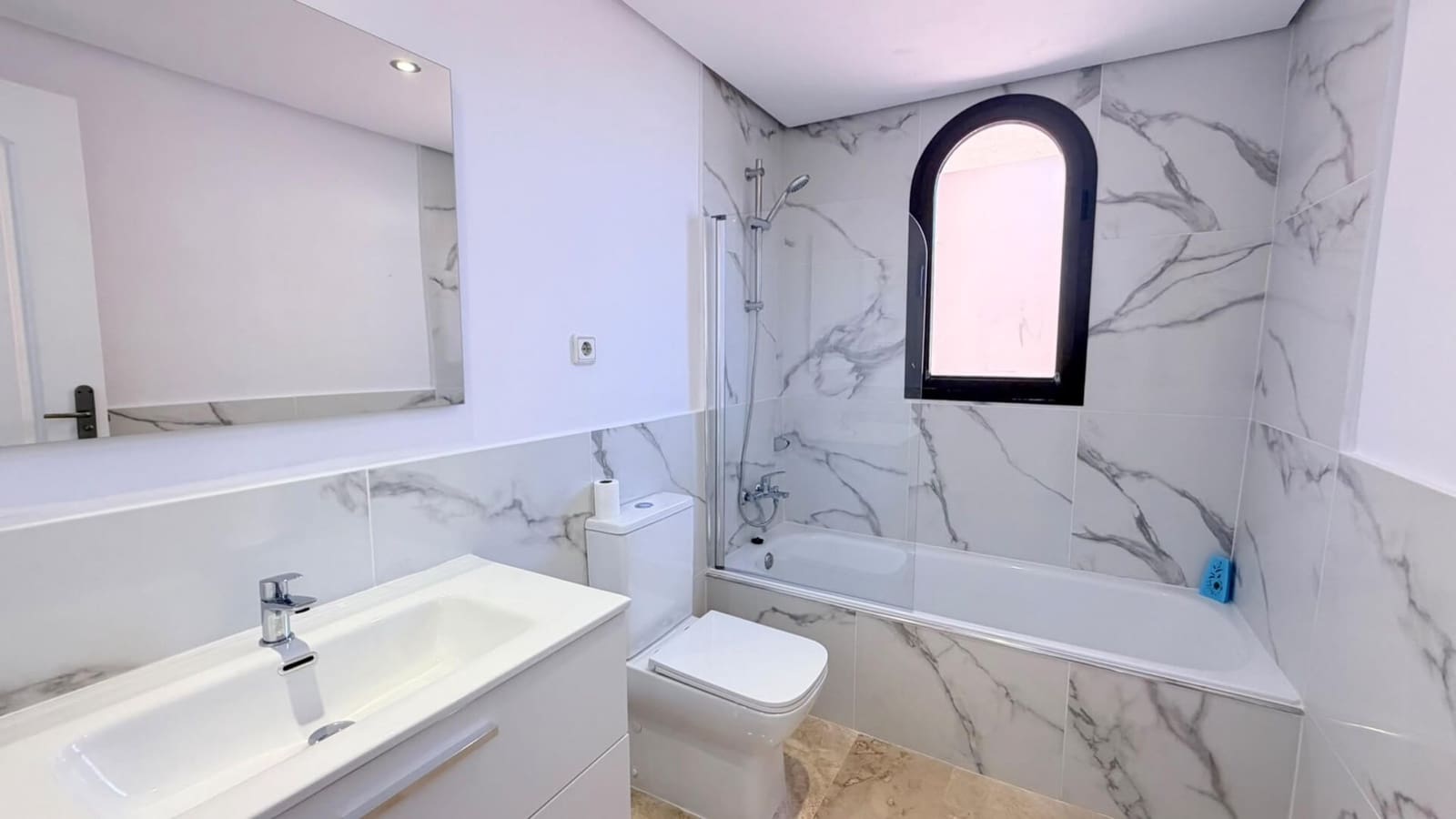 3 camera da letto Attico in vendita in Estepona con piscina garage - 424.990 € (Rif: 9933626)