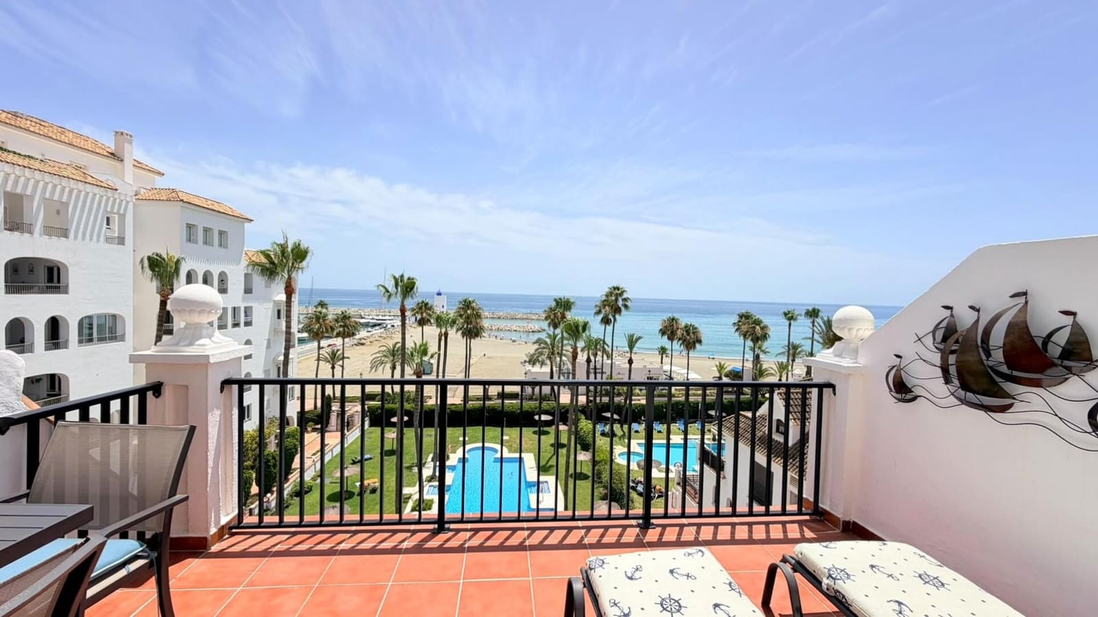 1 bedroom Apartment for sale in Manilva with pool garage - € 330,000 (Ref: 9933627)