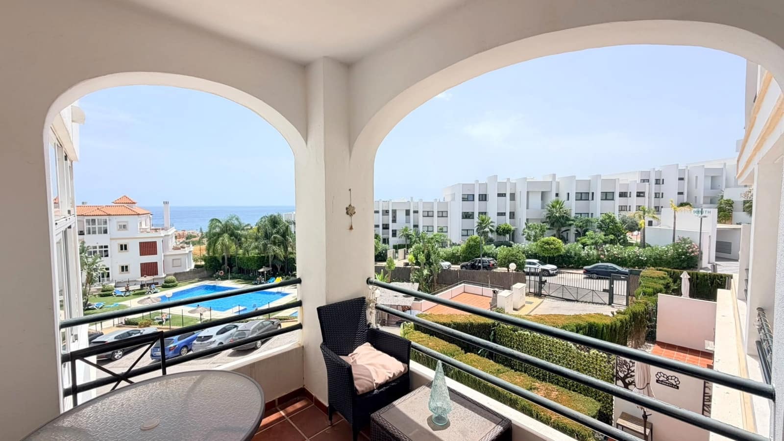 2 bedroom Apartment for sale in Manilva with pool garage - € 269,000 (Ref: 9969244)