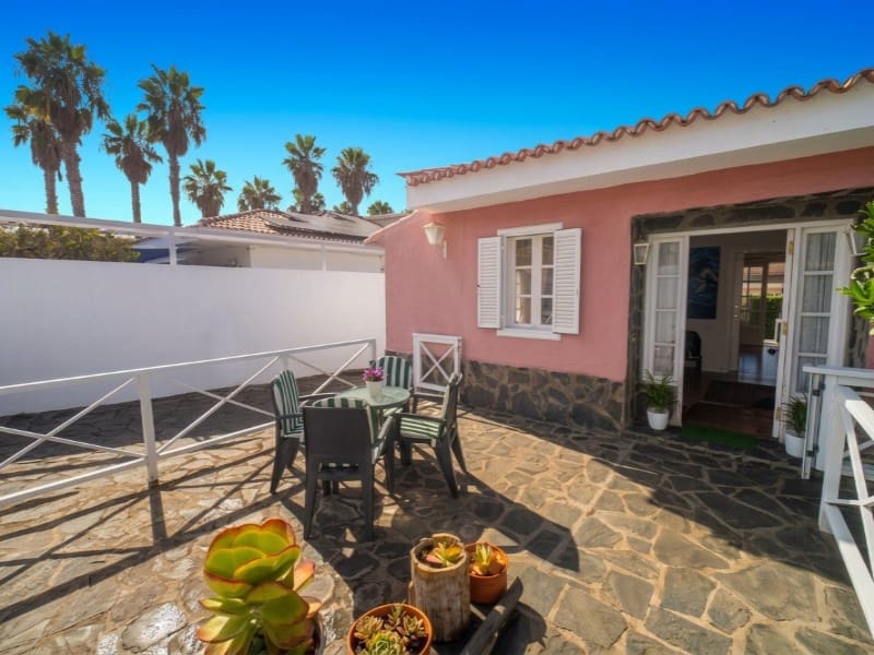 3 bedroom Villa for sale in Puerto de la Cruz - € 690,000 (Ref: 10054918)