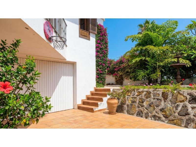 4 chambre Villa/Maison à vendre à Puerto de la Cruz avec garage - 880 000 € (Ref: 10133178)