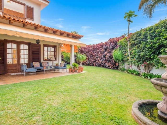 4 chambre Villa/Maison à vendre à Puerto de la Cruz avec garage - 880 000 € (Ref: 10133178)