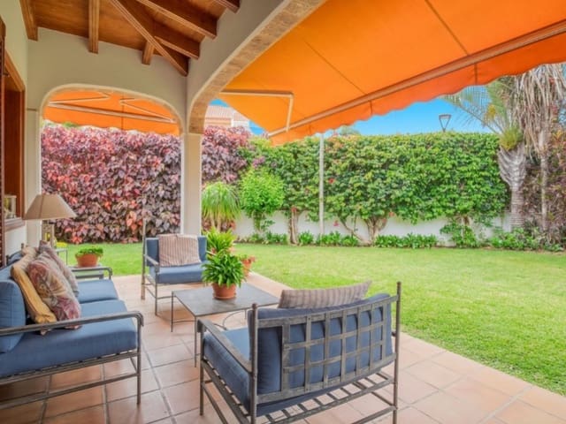 4 chambre Villa/Maison à vendre à Puerto de la Cruz avec garage - 880 000 € (Ref: 10133178)