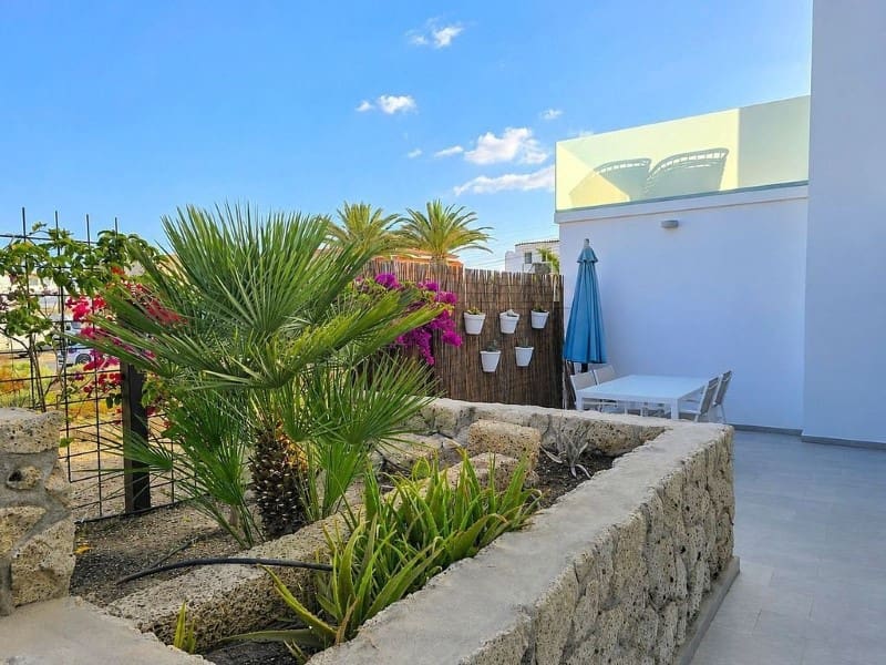 4 slaapkamer Villa te koop in Los Abrigos - € 699.000 (Ref: 10146736)