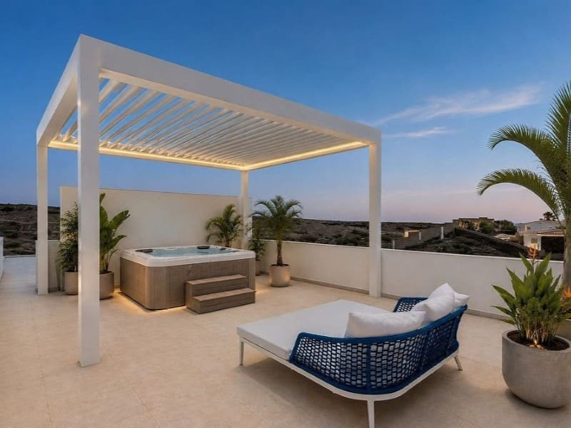 4 slaapkamer Villa te koop in Los Abrigos - € 699.000 (Ref: 10146736)