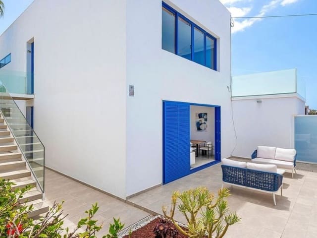 4 slaapkamer Villa te koop in Los Abrigos, Granadilla de Abona - € 699.000 (Ref: 10146736)