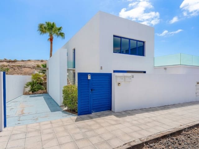 4 slaapkamer Villa te koop in Los Abrigos, Granadilla de Abona - € 699.000 (Ref: 10146736)
