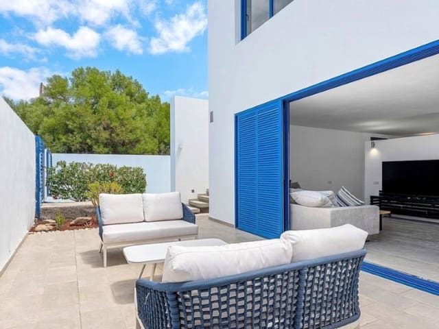 4 slaapkamer Villa te koop in Los Abrigos, Granadilla de Abona - € 699.000 (Ref: 10146736)