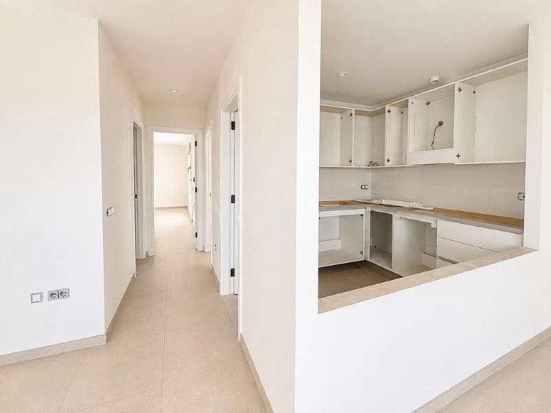 Lägenhet till salu i El Medano med pool garage - 479 000 € (Ref: 10146737)