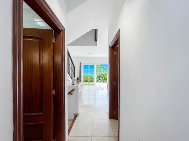 3 soveværelse Villa til salg i Puerto de la Cruz med swimmingpool garage - € 450.000 (Ref: 10150334)