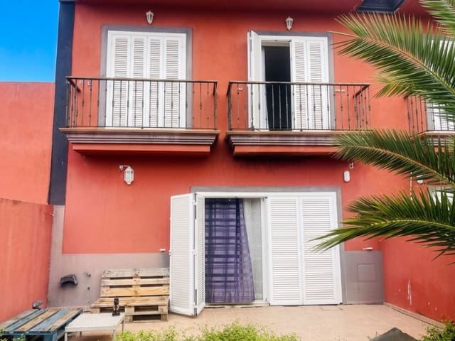 3 soveværelse Villa til salg i Puerto de la Cruz med swimmingpool garage - € 450.000 (Ref: 10150334)
