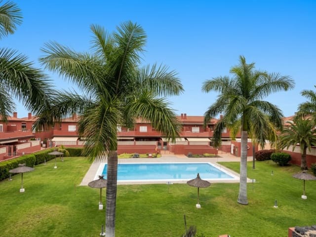 3 soveværelse Villa til salg i Puerto de la Cruz med swimmingpool garage - € 450.000 (Ref: 10150334)