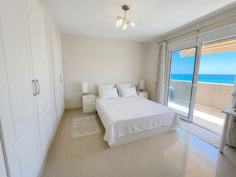 2 soveværelse Lejlighed til salg i Los Cristianos med garage - € 698.000 (Ref: 10151093)