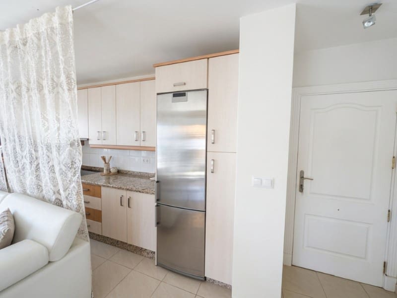 2 soveværelse Lejlighed til salg i Los Cristianos med garage - € 698.000 (Ref: 10151093)