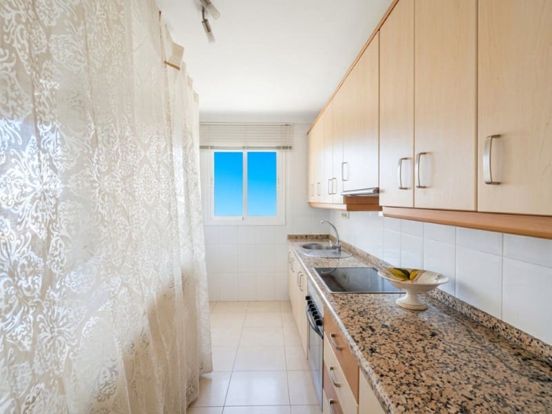 2 soveværelse Lejlighed til salg i Los Cristianos med garage - € 698.000 (Ref: 10151093)