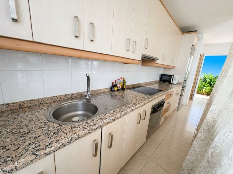 2 soveværelse Lejlighed til salg i Los Cristianos med garage - € 698.000 (Ref: 10151093)