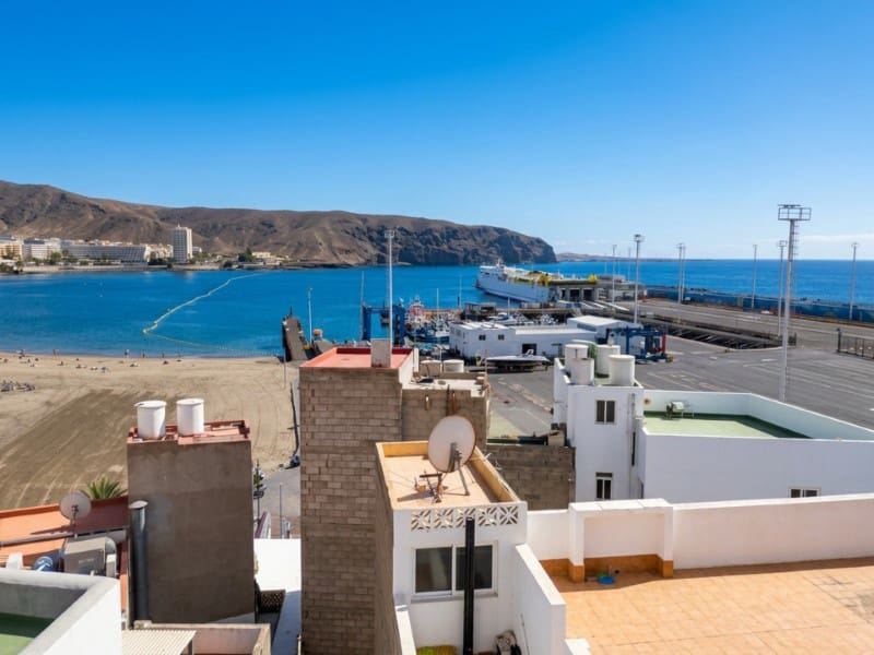 2 soveværelse Lejlighed til salg i Los Cristianos med garage - € 698.000 (Ref: 10151093)